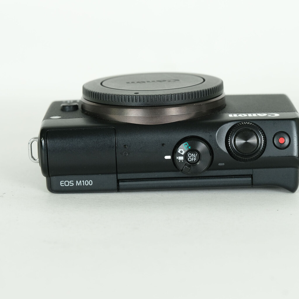 Canon EOS M100