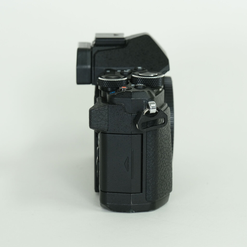 OLYMPUS OM-D E-M5 Mark II