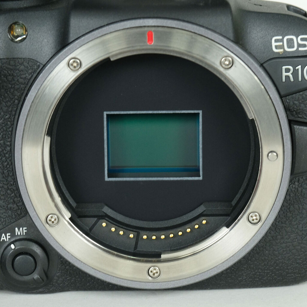 Canon EOS R10 Canon EOS R10