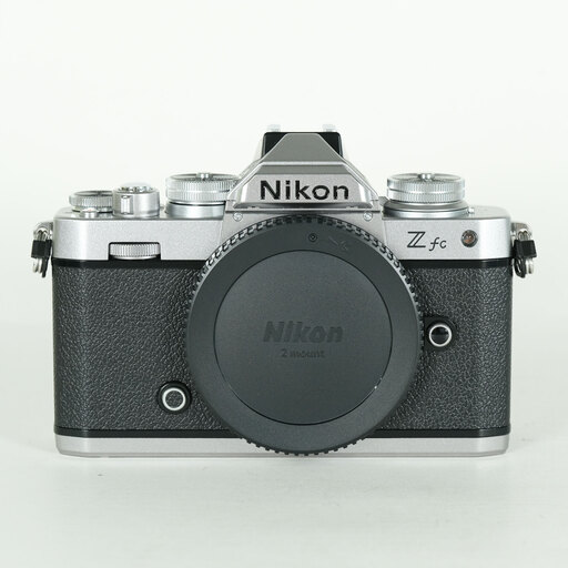 Nikon Z fcを徹底解説。愛用者のレビュー・作例付き | ONE SCENE（ワン
