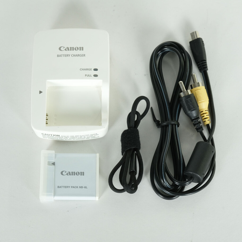 Canon IXY DIGITAL 110IS オレンジ