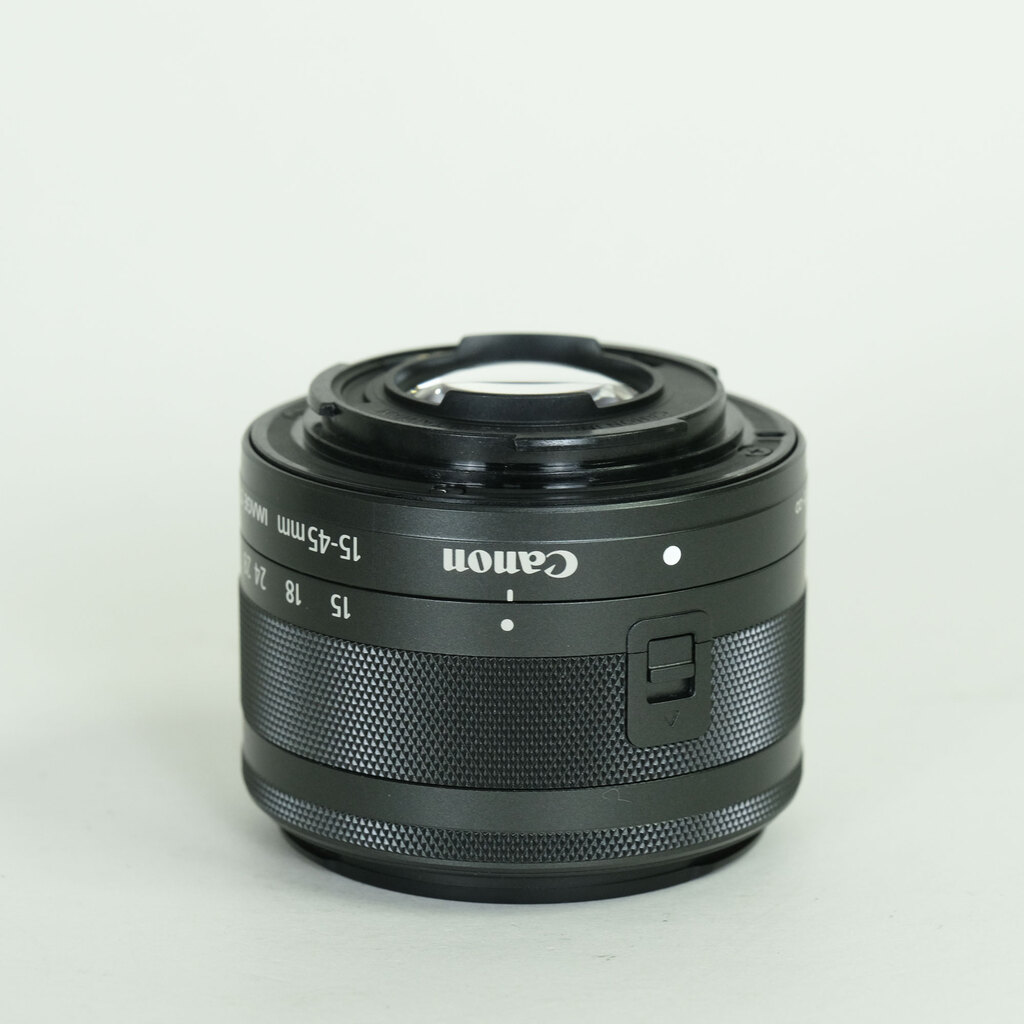 Canon EF-M15-45mm F3.5-6.3 IS STM Canon EF-M15-45mm F3.5-6.3 IS STM