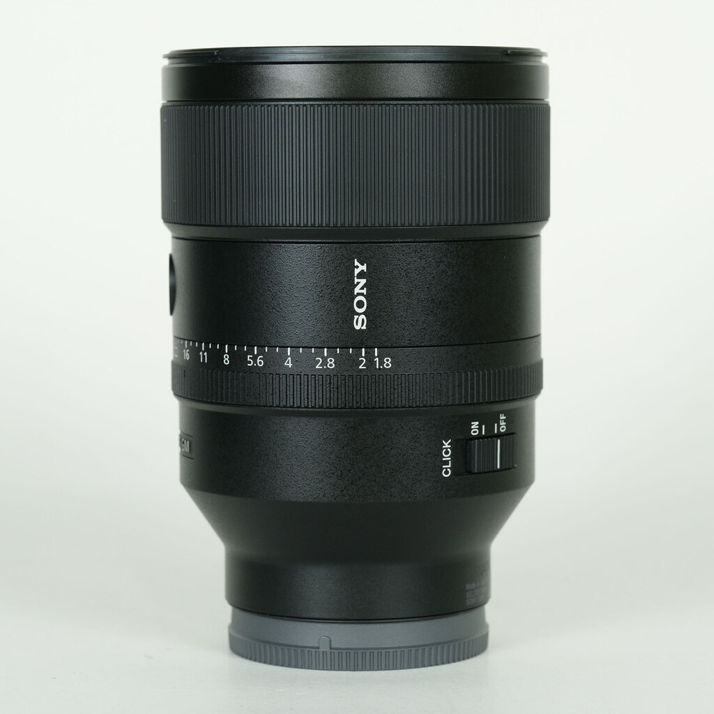 SONY FE 135mm F1.8 GM SEL135F18GMの出品 | ONE SCENE（ワンシーン）