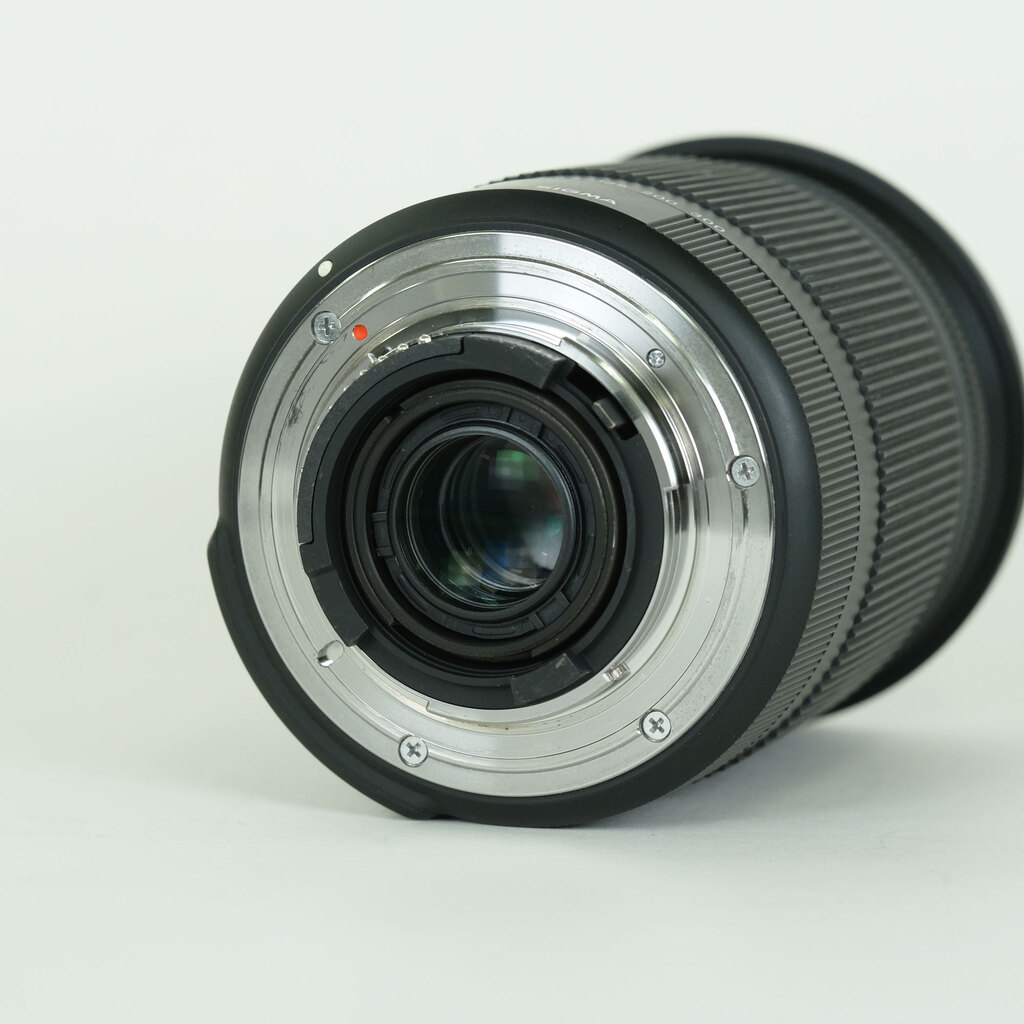 SIGMA 18-300mm F3.5-6.3 DC MACRO OS HSM｜Contemporary [ニコンF用]