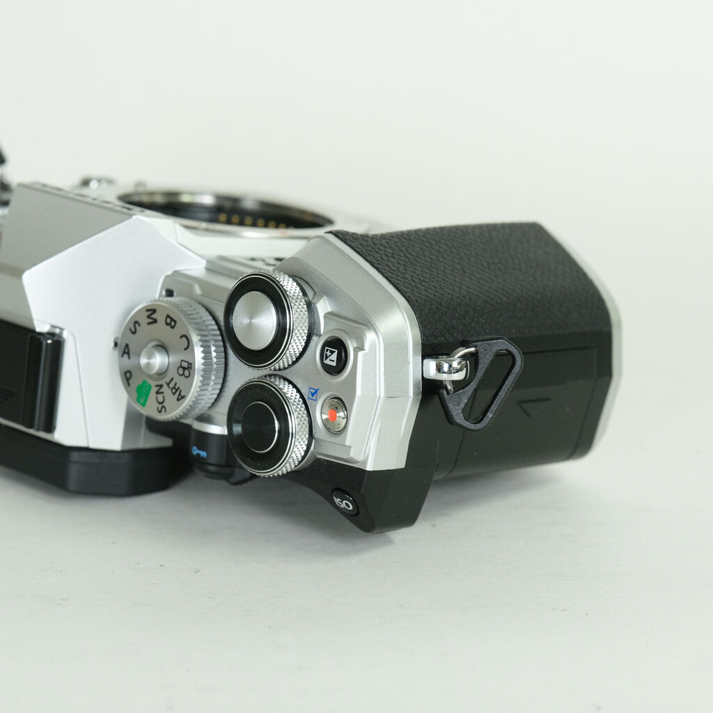 OM SYSTEM OM-5