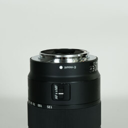 SONY E 18-135mm F3.5-5.6 OSS SEL18135