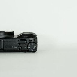 RICOH GR IIIx