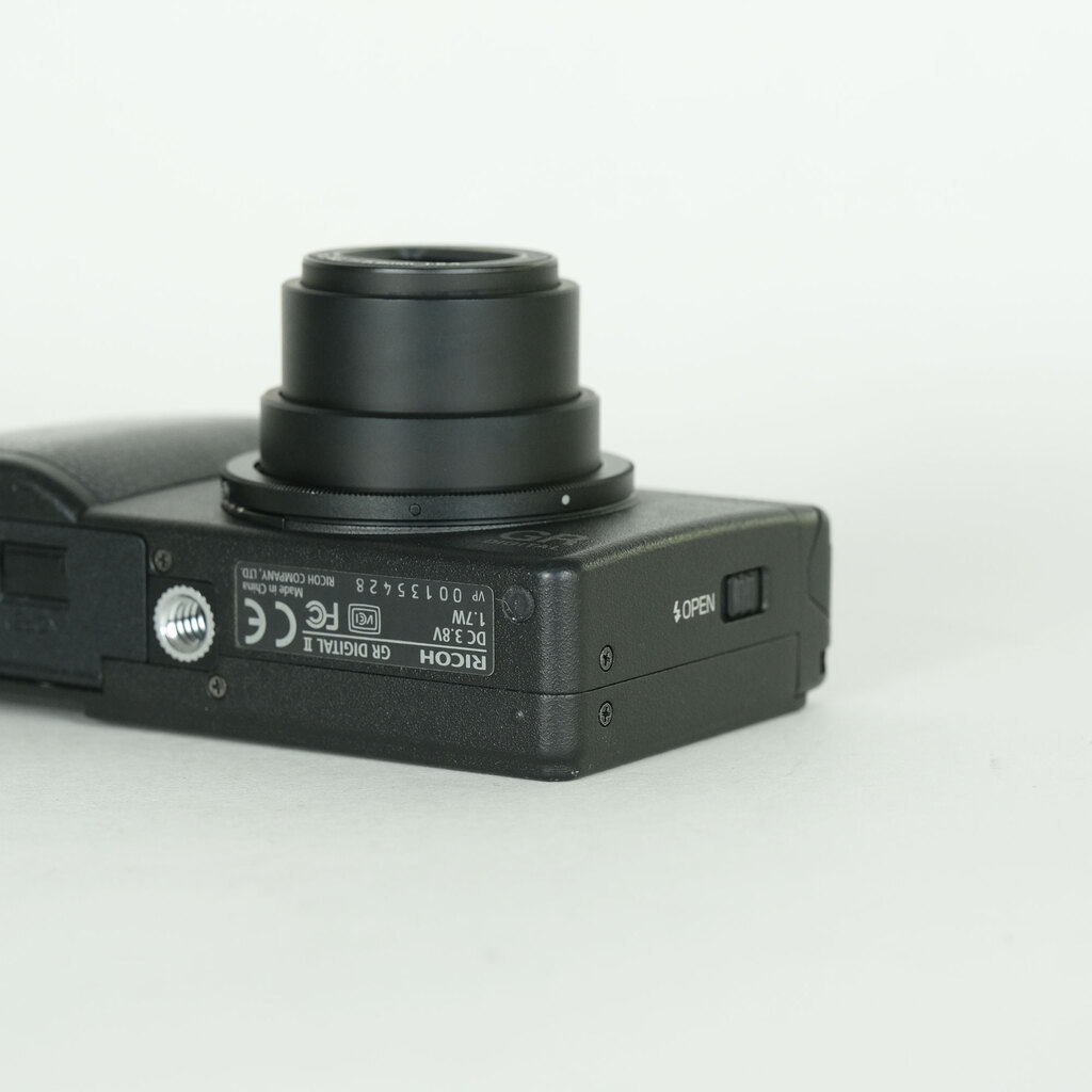 RICOH GR DIGITAL II