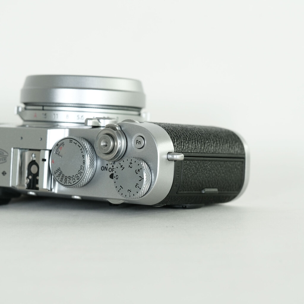 FUJIFILM X100F シルバー