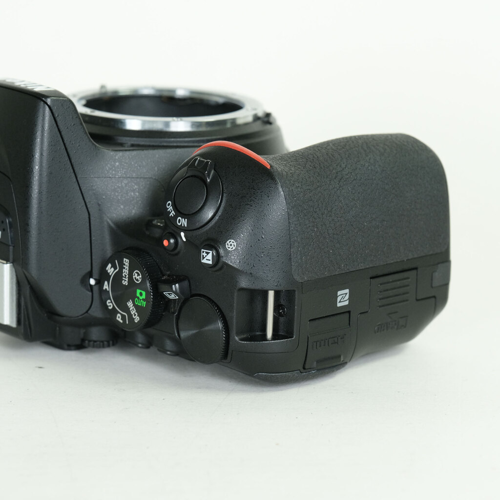Nikon D5600