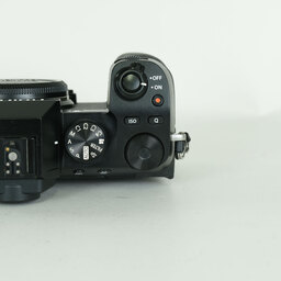 FUJIFILM X-S10