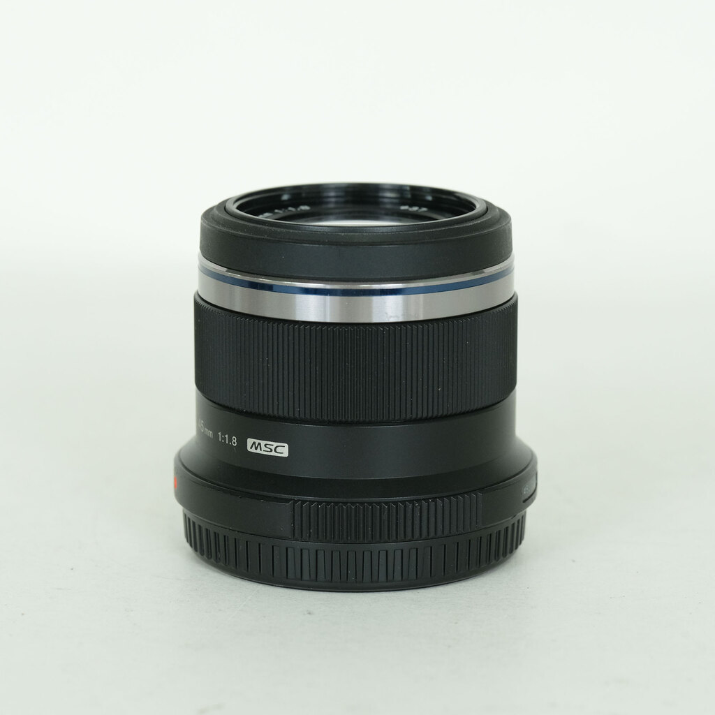 OLYMPUS M.ZUIKO DIGITAL 45mm F1.8