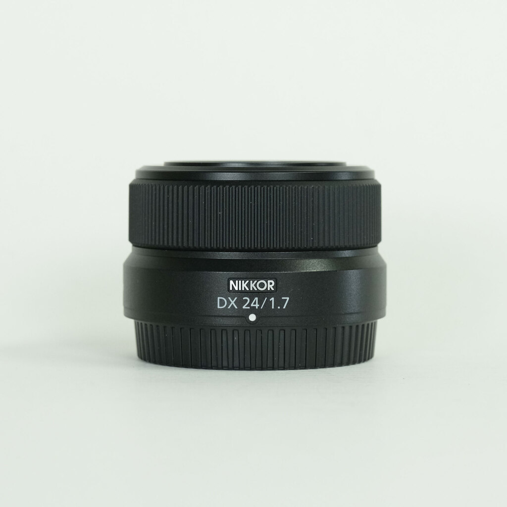 Nikon NIKKOR Z DX 24mm f/1.7 Nikon NIKKOR Z DX 24mm f/1.7