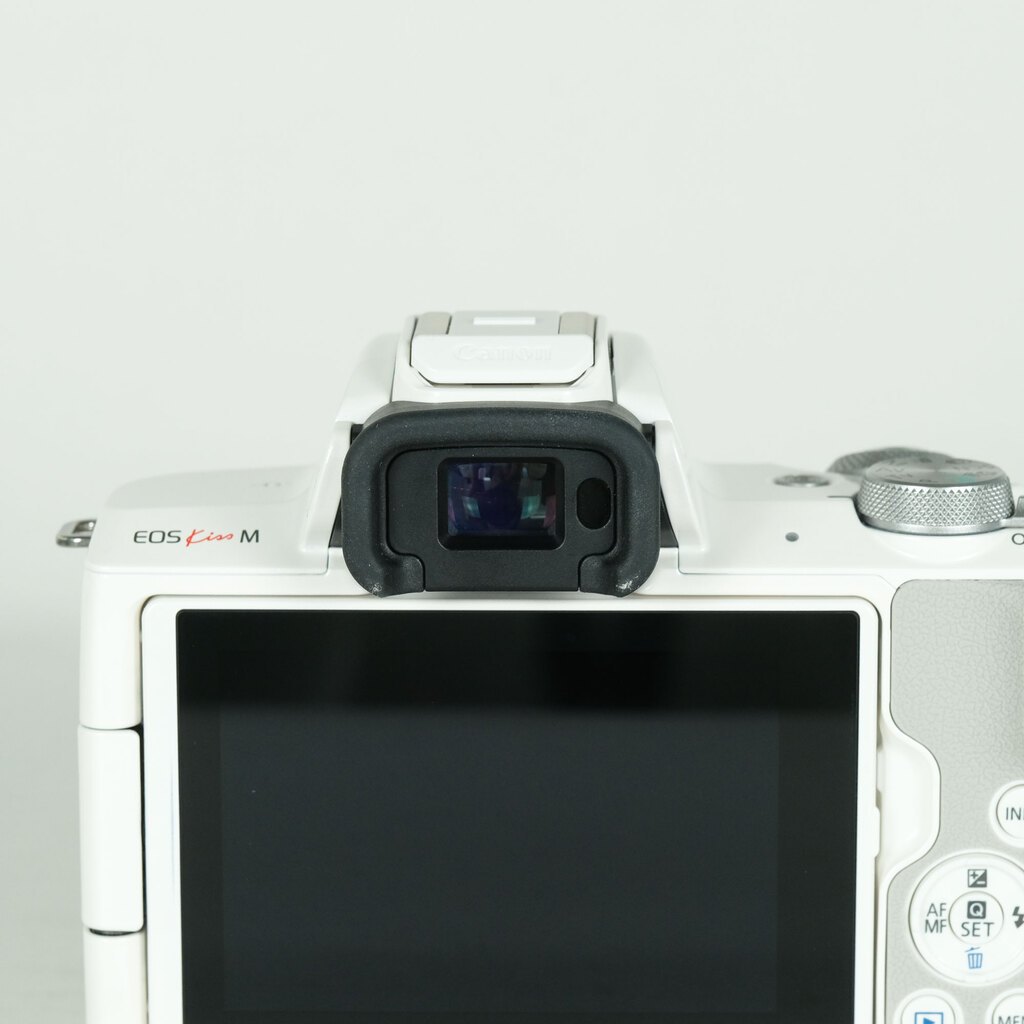 Canon EOS Kiss M