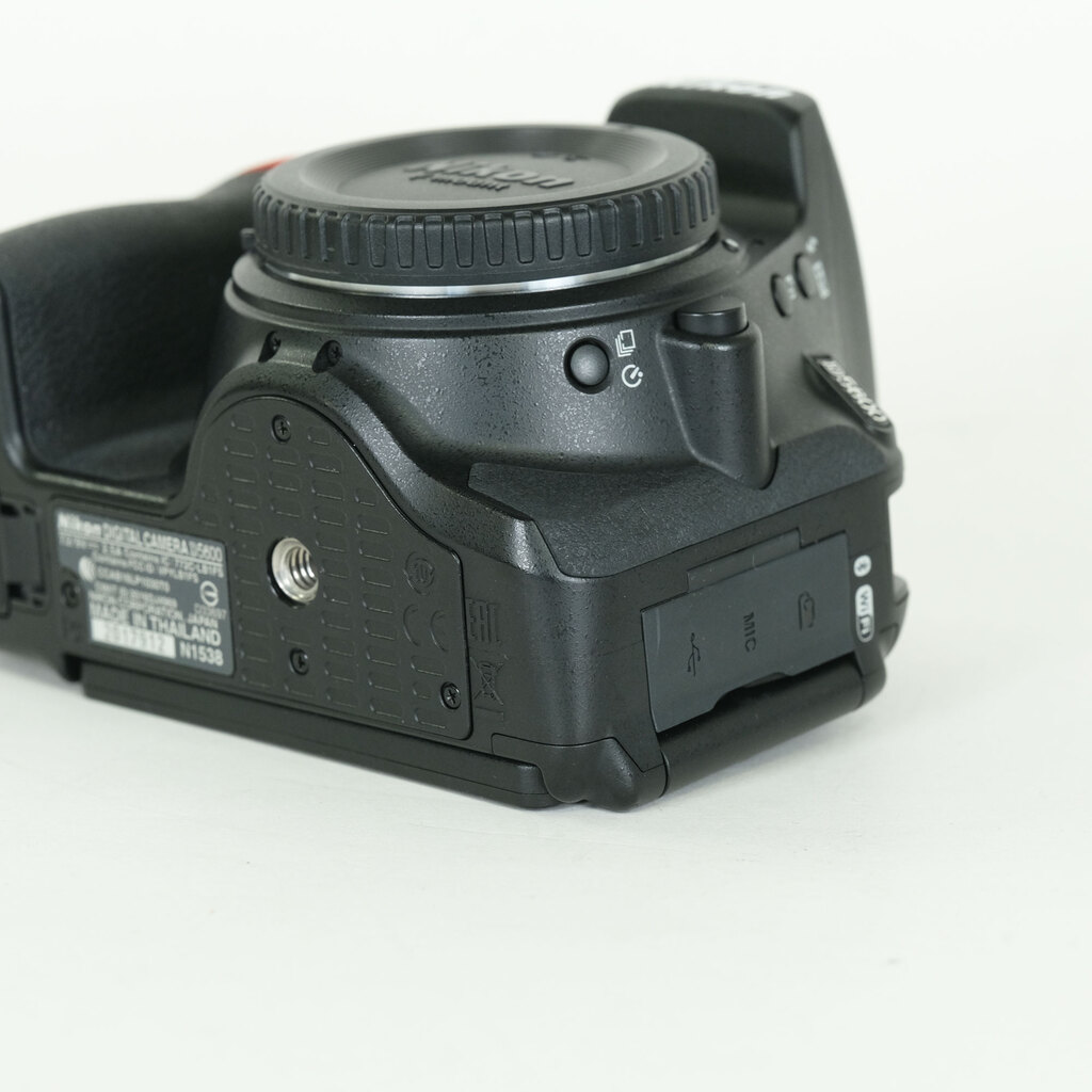 Nikon D5600