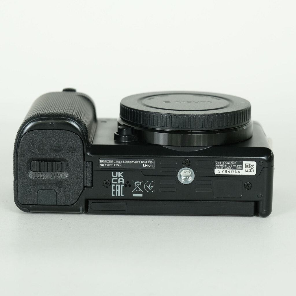 SONY VLOGCAM ZV-E10