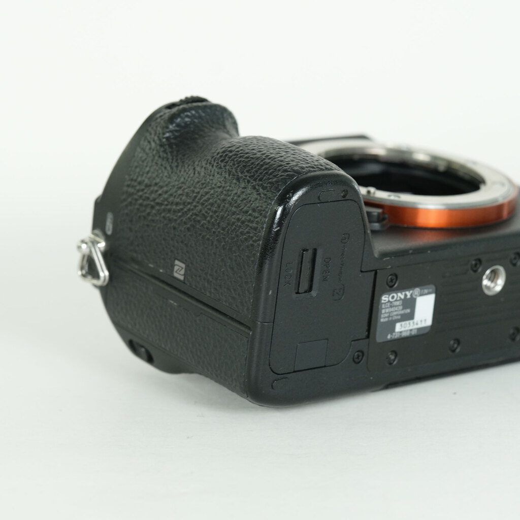 SONY α7R III(ILCE-7RM3) SONY α7R III(ILCE-7RM3)