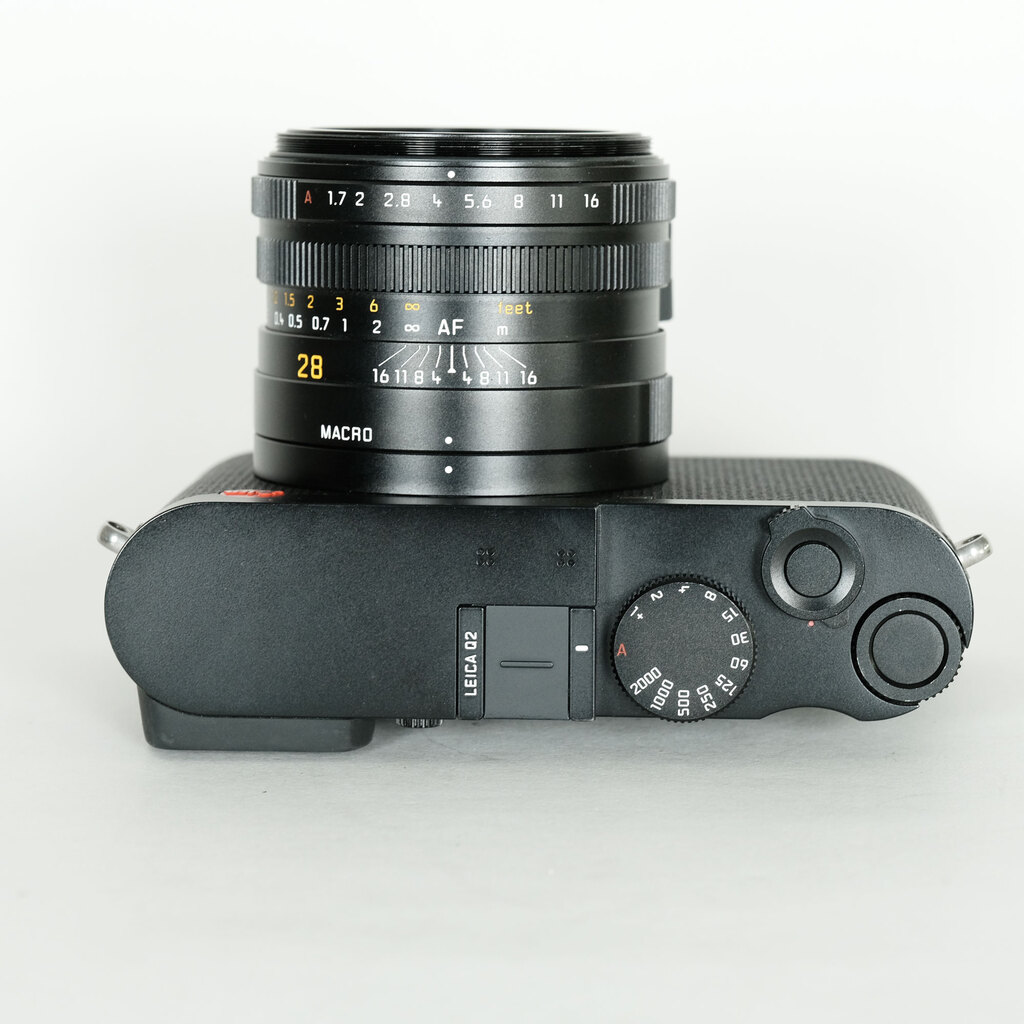 LEICA Q2