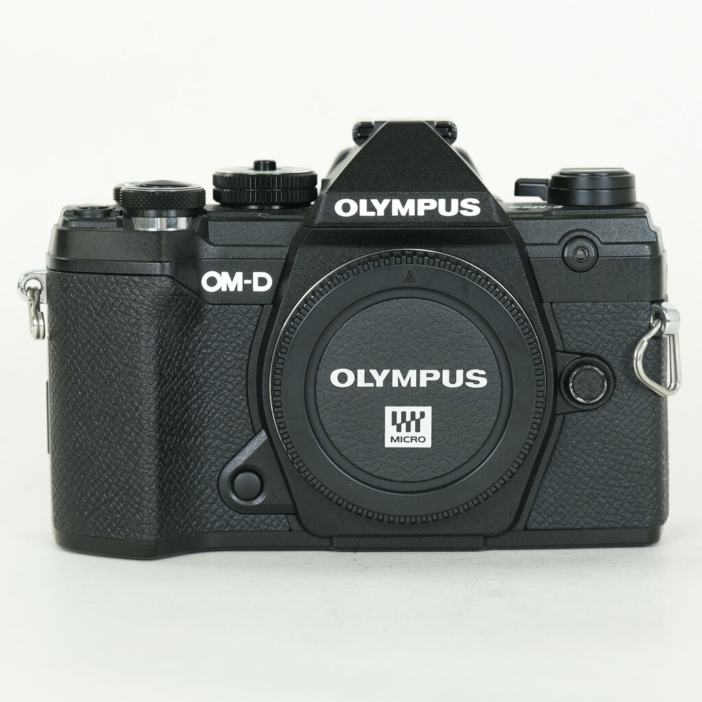 OLYMPUS OM-D E-M5 Mark III