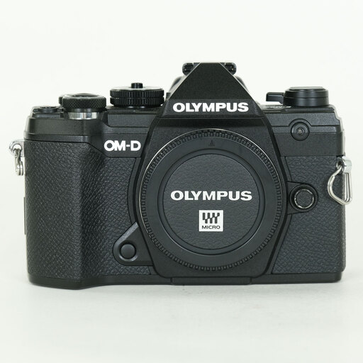 OLYMPUS OM-D E-M5 Mark IIIを徹底解説。作例からおすすめレンズまで