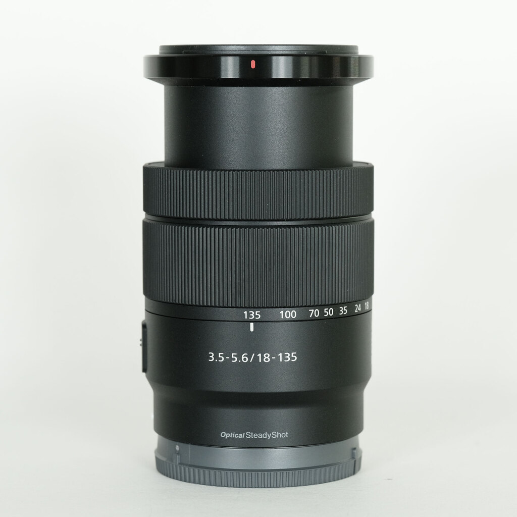 SONY E 18-135mm F3.5-5.6 OSS SEL18135