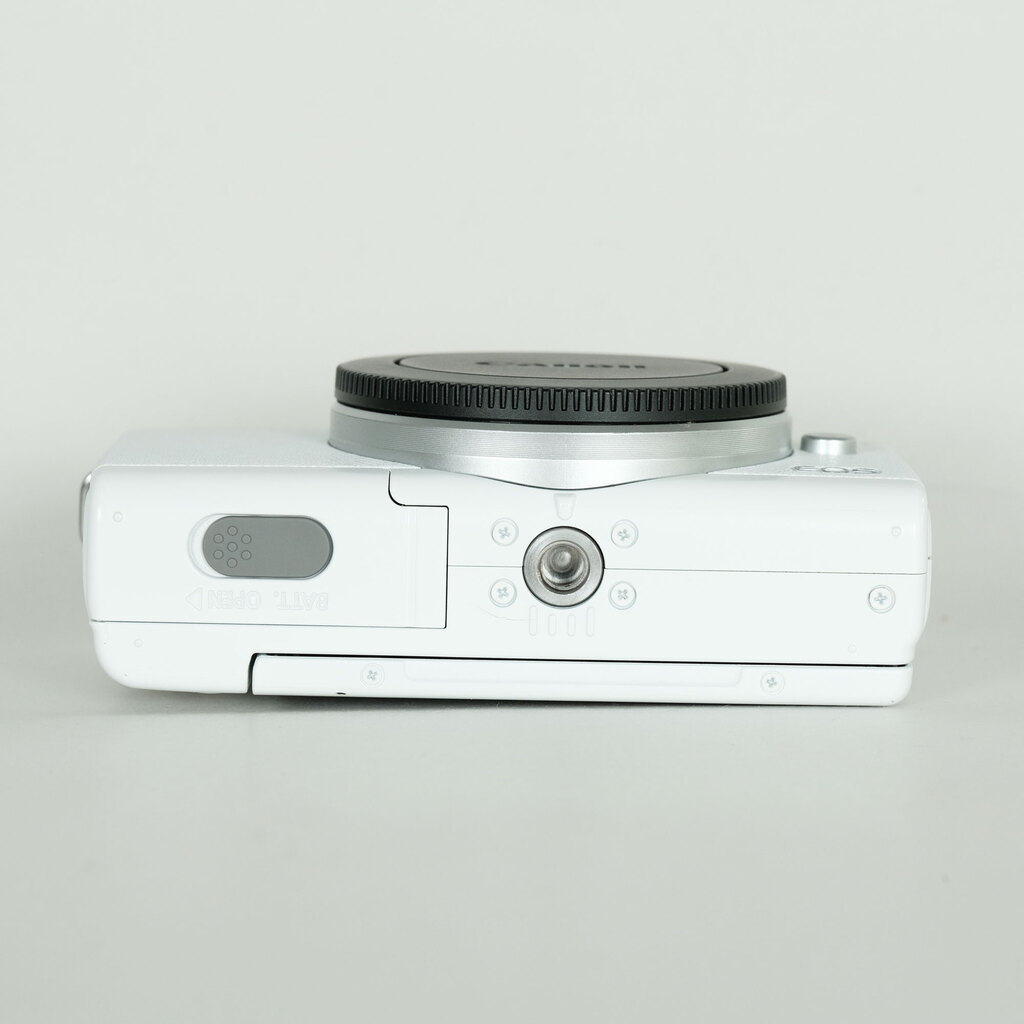 Canon EOS M200 ボディ ホワイト