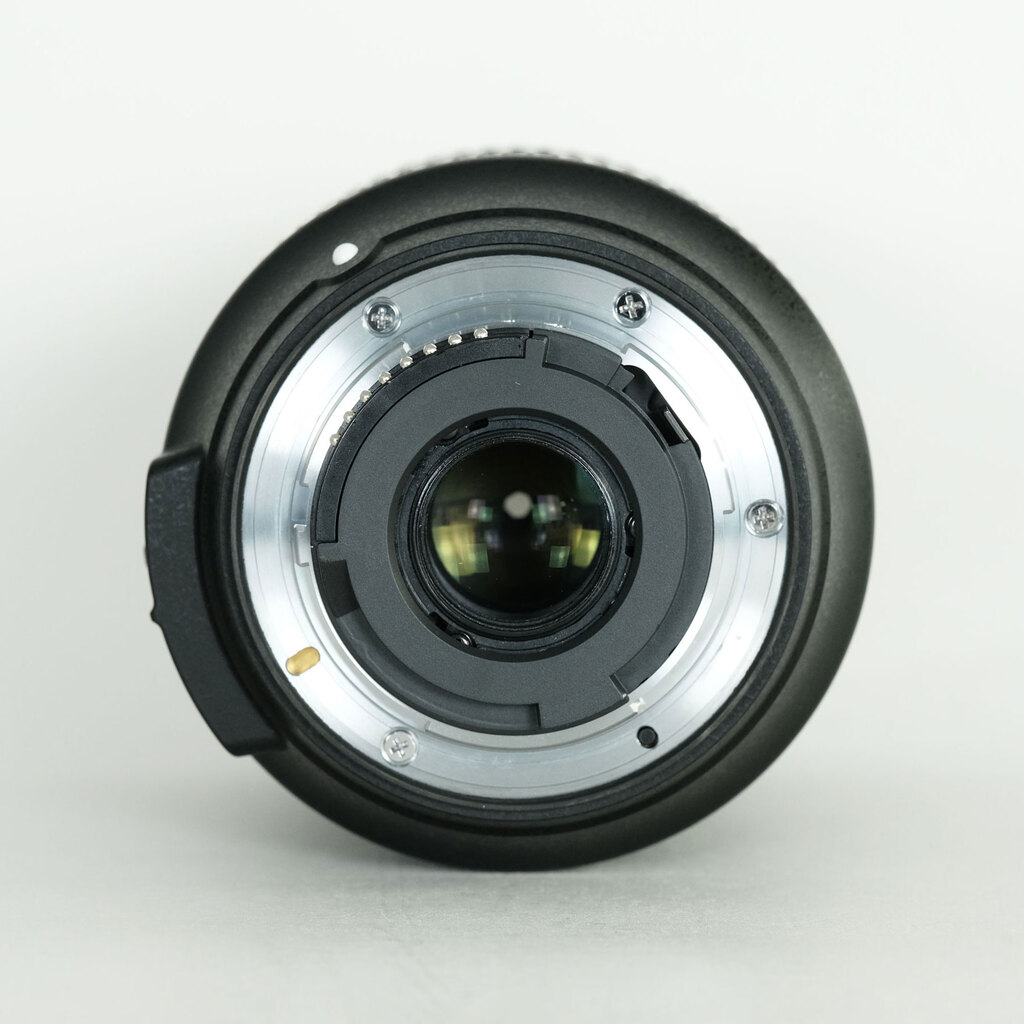 Nikon AF-S DX NIKKOR 18-300mm f/3.5-6.3G ED VR