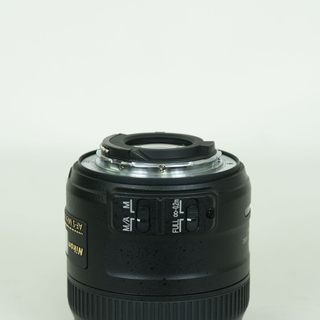 Nikon AF-S DX Micro NIKKOR 40mm f/2.8G