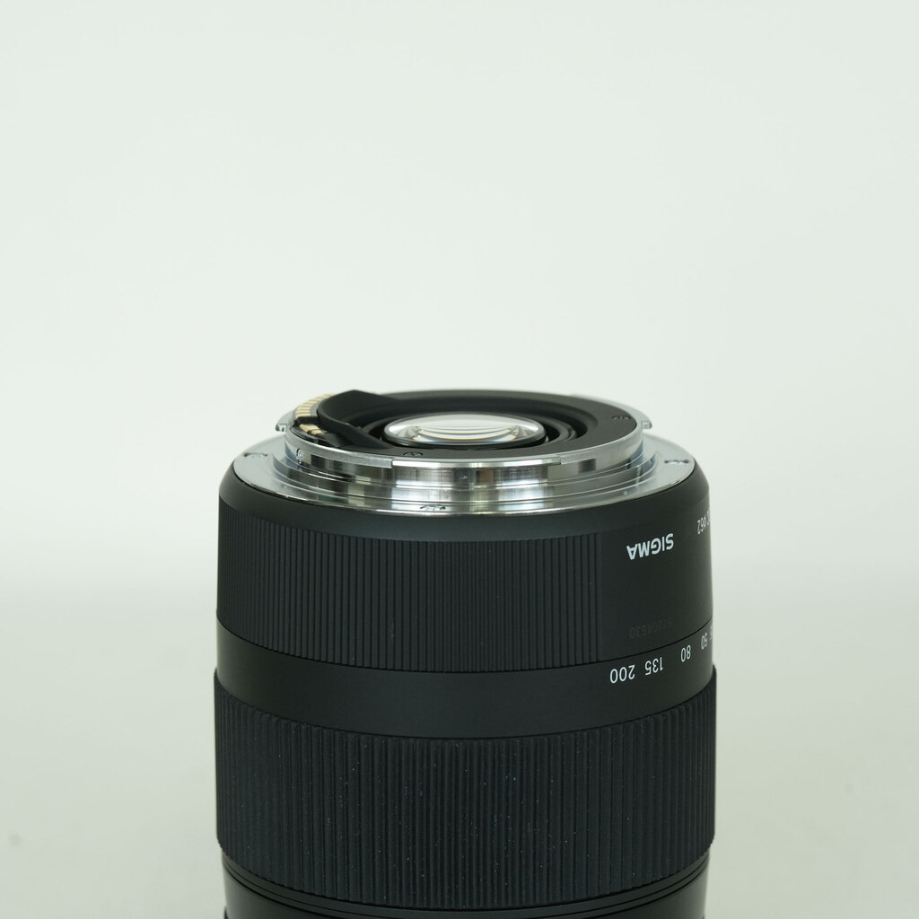 SIGMA 18-200mm F3.5-6.3 DC MACRO OS HSM｜Contemporary [キヤノンEF用]