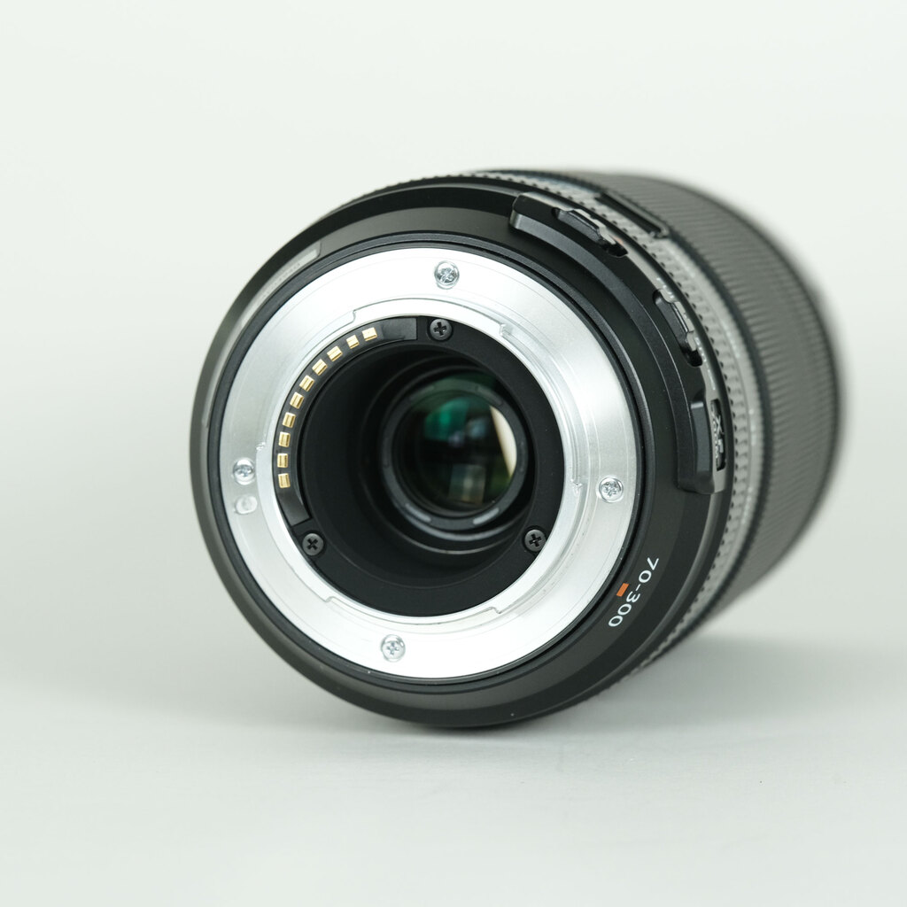 FUJIFILM XF70-300mmF4-5.6 R LM OIS WRの出品 | ONE SCENE（ワンシーン）