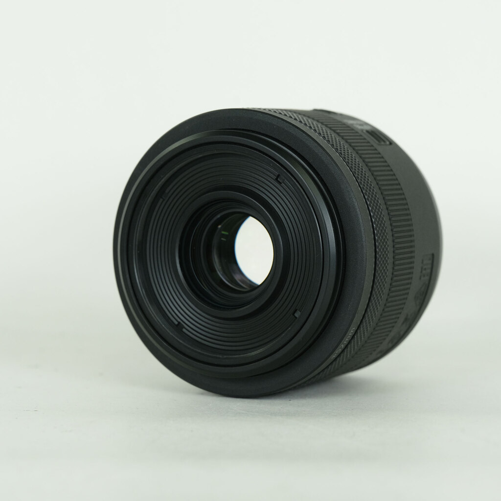Canon RF35mm F1.8 MACRO IS STM