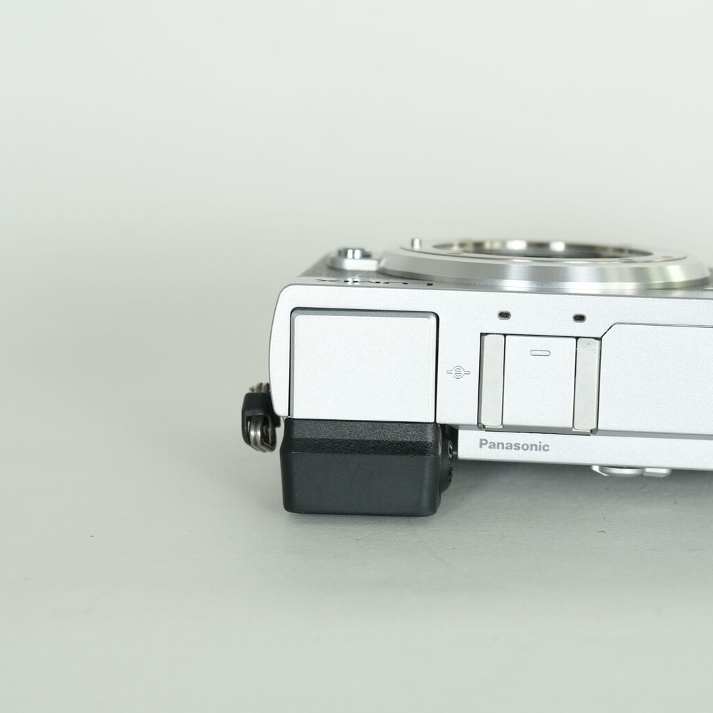 Panasonic LUMIX DC-GX7MK3 シルバー