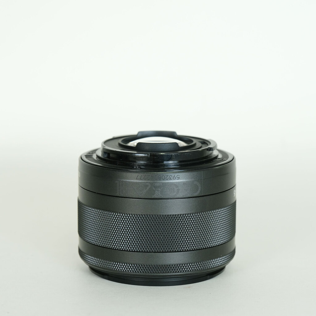 Canon EF-M15-45mm F3.5-6.3 IS STM