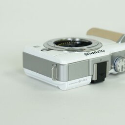 OLYMPUS PEN Lite E-PL1 ボディ ホワイト OLYMPUS PEN Lite E-PL1 ボディ ホワイト
