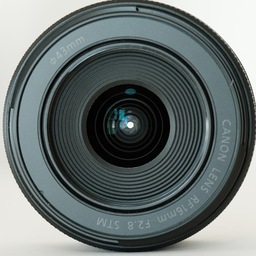 Canon RF16mm F2.8 STM