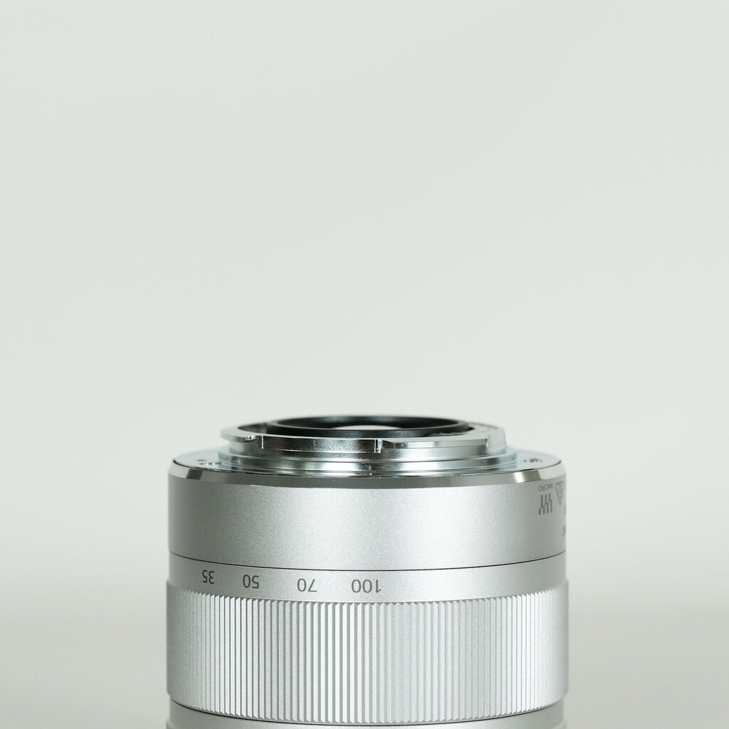 Panasonic LUMIX G VARIO 35-100mm / F4.0-5.6 ASPH. / MEGA O.I.S.