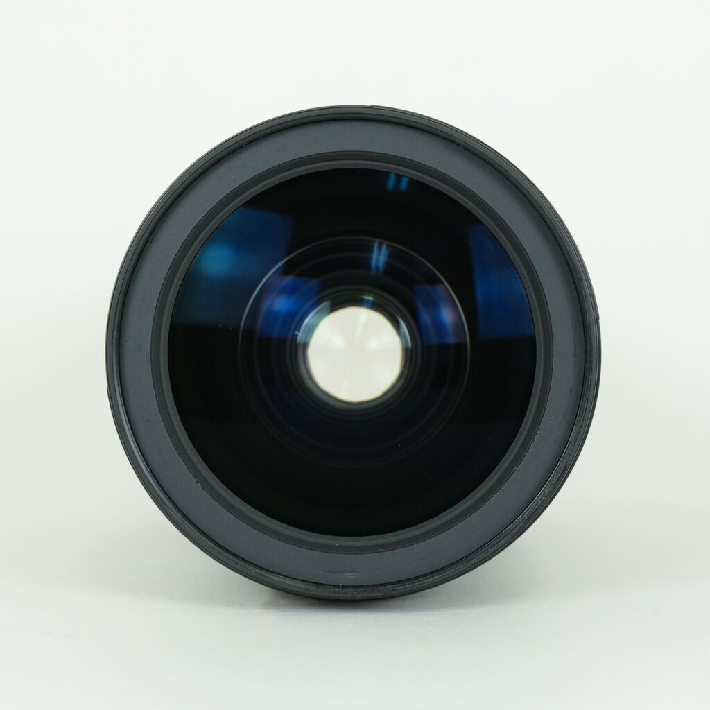 Nikon AF-S NIKKOR 24-70mm f/2.8E ED VR Nikon AF-S NIKKOR 24-70mm f/2.8E ED VR