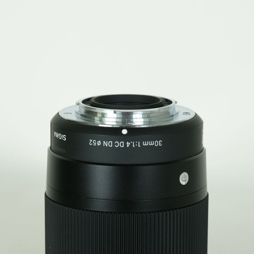 SIGMA 30mm F1.4 DC DN｜Contemporary [マイクロフォーサーズ用]