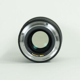Canon EF100mm F2.8Lマクロ IS USM