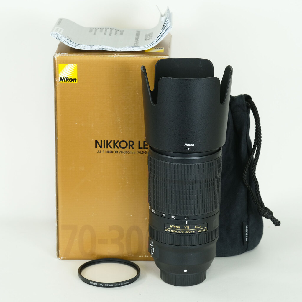Nikon AF-P NIKKOR 70-300mm f/4.5-5.6E ED VR Nikon AF-P NIKKOR 70-300mm f/4.5-5.6E ED VR