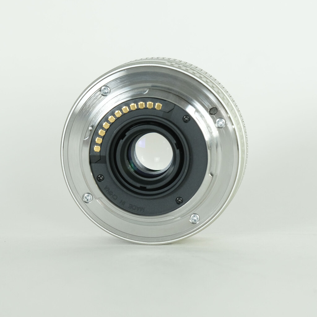 OLYMPUS M.ZUIKO DIGITAL 17mm F2.8 シルバー