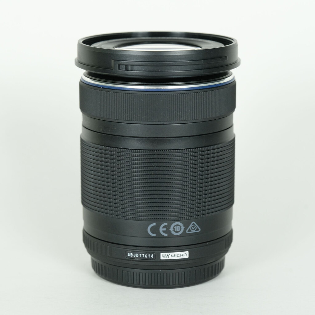 OLYMPUS M.ZUIKO DIGITAL ED 40-150mm F4.0-5.6 R [�u���b�N]
