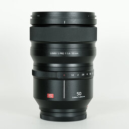 Panasonic LUMIX S PRO 50mm F1.4