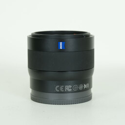 Carl Zeiss Touit 32mm F1.8(ソニーE用) Carl Zeiss Touit 32mm F1.8(ソニーE用)