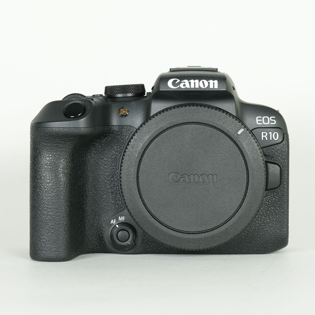 Canon EOS R10