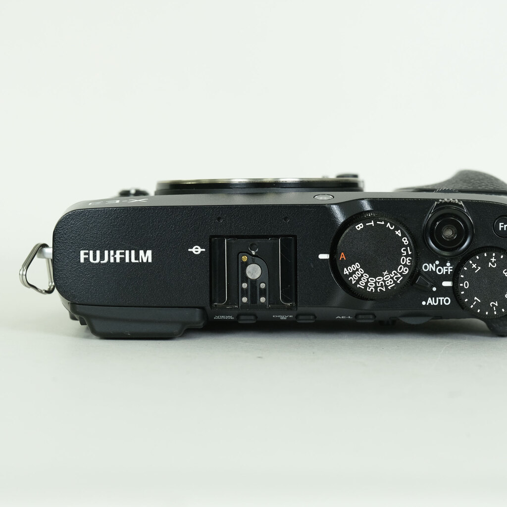 FUJIFILM X-E3