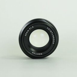 Voigtlander NOKTON 35mm F1.2 [フジフイルムX用]