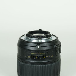 Nikon AF-S NIKKOR 35mm f/1.8G ED Nikon AF-S NIKKOR 35mm f/1.8G ED
