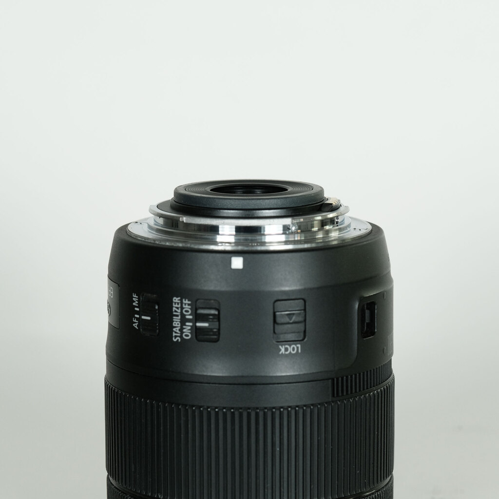 Canon EF-S18-135mm F3.5-5.6 IS USM