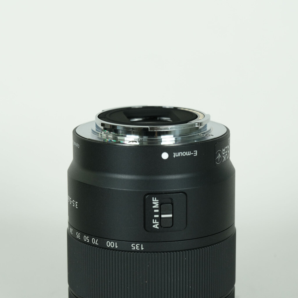 SONY E 18-135mm F3.5-5.6 OSS SEL18135 SONY E 18-135mm F3.5-5.6 OSS SEL18135